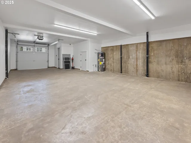 $439,000 | 1496 Southeast Marine Avenue, Lincoln City, OR 97367