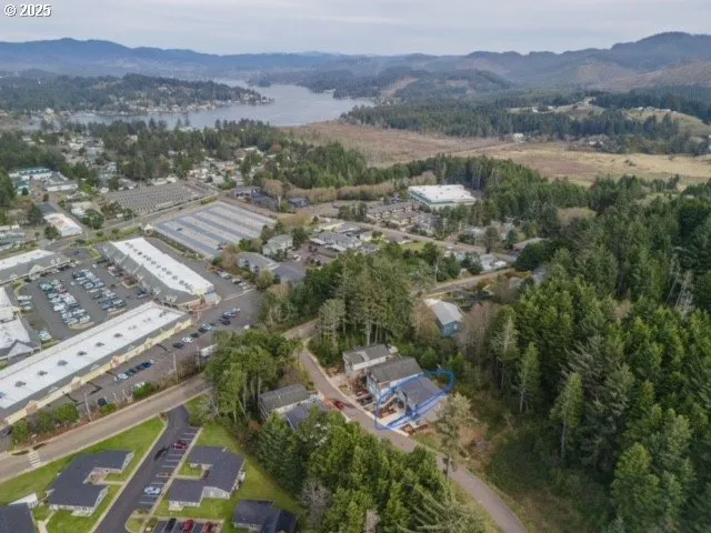 $439,000 | 1496 Southeast Marine Avenue, Lincoln City, OR 97367