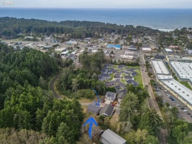 $439,000 | 1496 Southeast Marine Avenue, Lincoln City, OR 97367