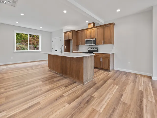 $439,000 | 1496 Southeast Marine Avenue, Lincoln City, OR 97367