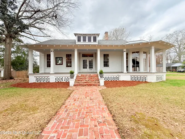 $450,000 | 506 South Church Street, Brookhaven, MS 39601