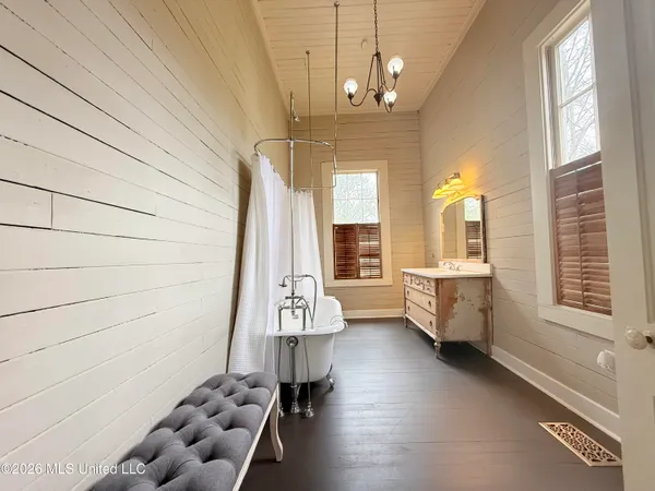 $450,000 | 506 South Church Street, Brookhaven, MS 39601