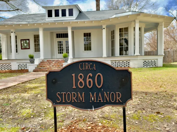 $450,000 | 506 South Church Street, Brookhaven, MS 39601