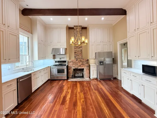 $450,000 | 506 South Church Street, Brookhaven, MS 39601
