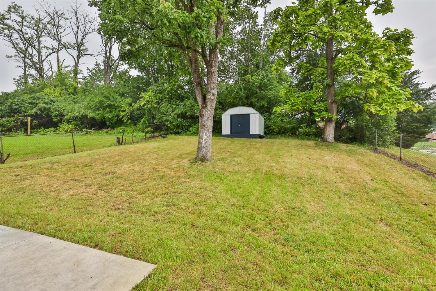 246 Ridgeway Road Cincinnati, OH 45216 - Photo 21 of 26