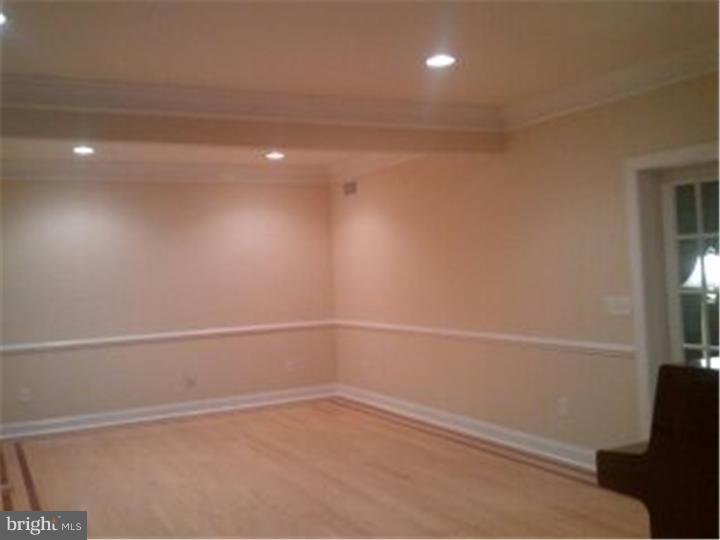 20 Green Meadow Road Skillman, NJ 08558 - Photo 5 of 20 Living Room