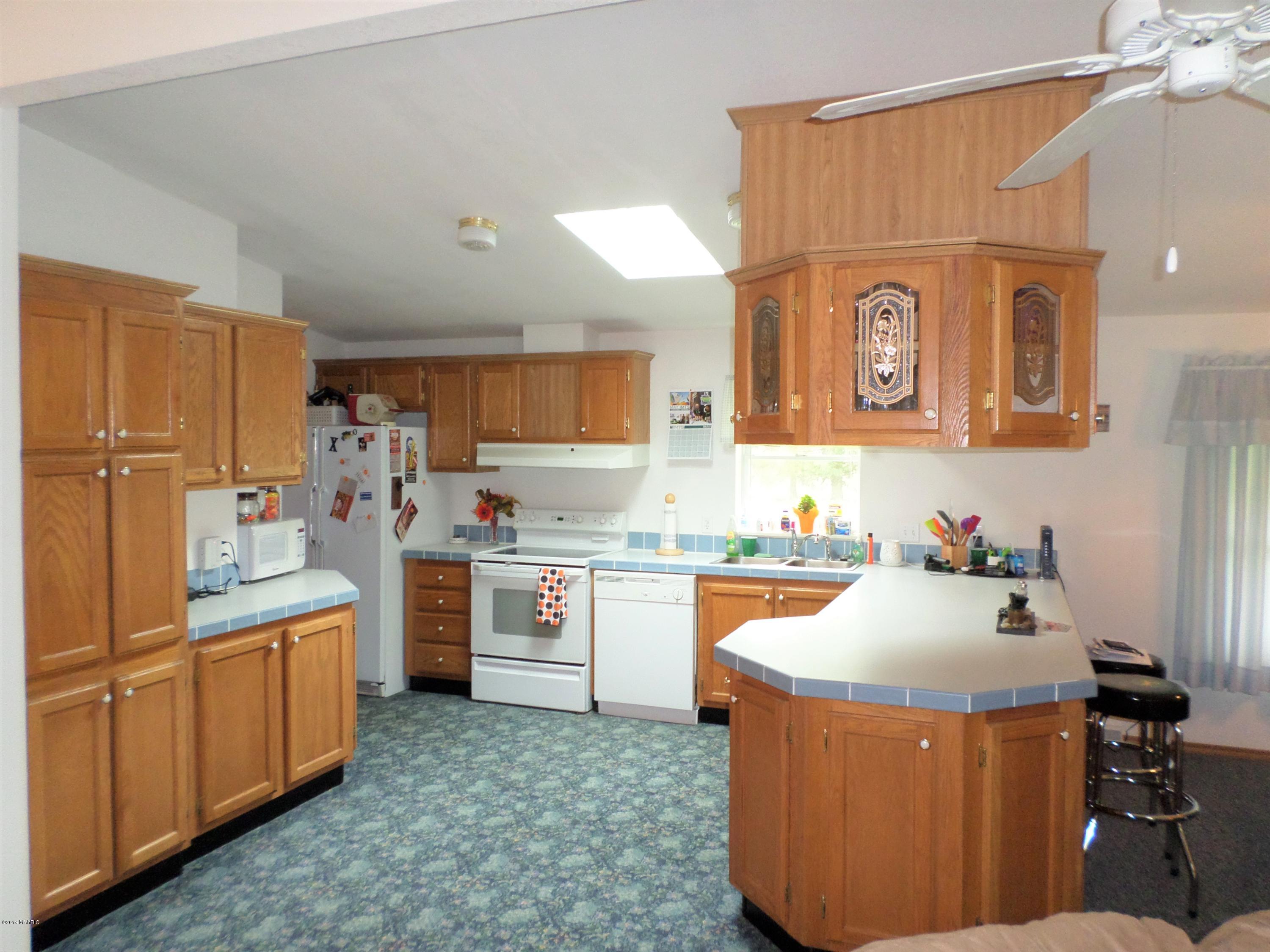 708 14th Street, Unit LOT #89 Three Rivers, MI 49093 - Photo 4 of 11 SAM_0812