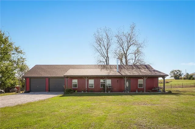 $497,000 | 1428 Northwest 325th Road, Holden, MO 64040