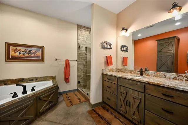 $499,000 | 1428 Northwest 325th Road, Holden, MO 64040