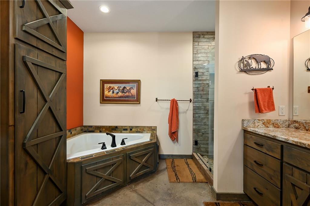 1428 Northwest 325th Road Holden, MO 64040 - Photo 18 of 33