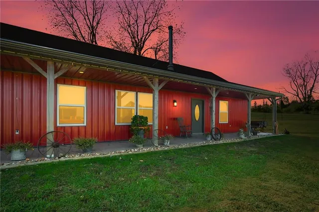$497,000 | 1428 Northwest 325th Road, Holden, MO 64040