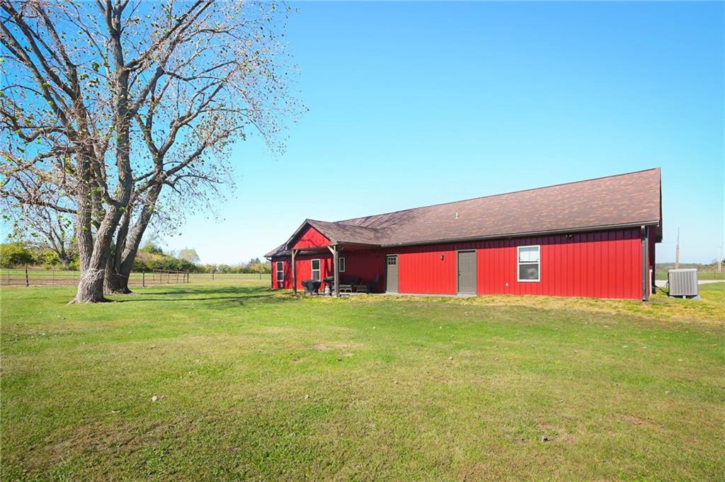 1428 Northwest 325th Road Holden, MO 64040 - Photo 25 of 33