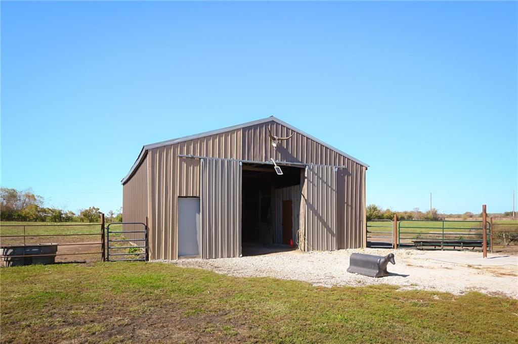 1428 Northwest 325th Road Holden, MO 64040 - Photo 27 of 33