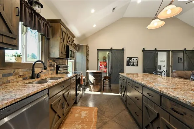 $499,000 | 1428 Northwest 325th Road, Holden, MO 64040