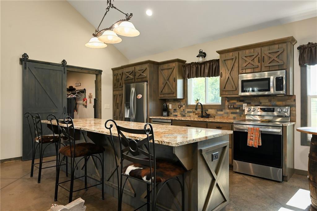 1428 Northwest 325th Road Holden, MO 64040 - Photo 10 of 33