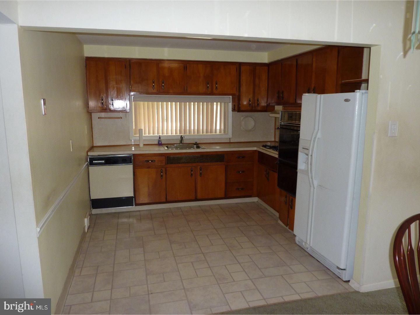 8907 Blue Grass Road Philadelphia, PA 19152 - Photo 9 of 23 Gallery Image 9
