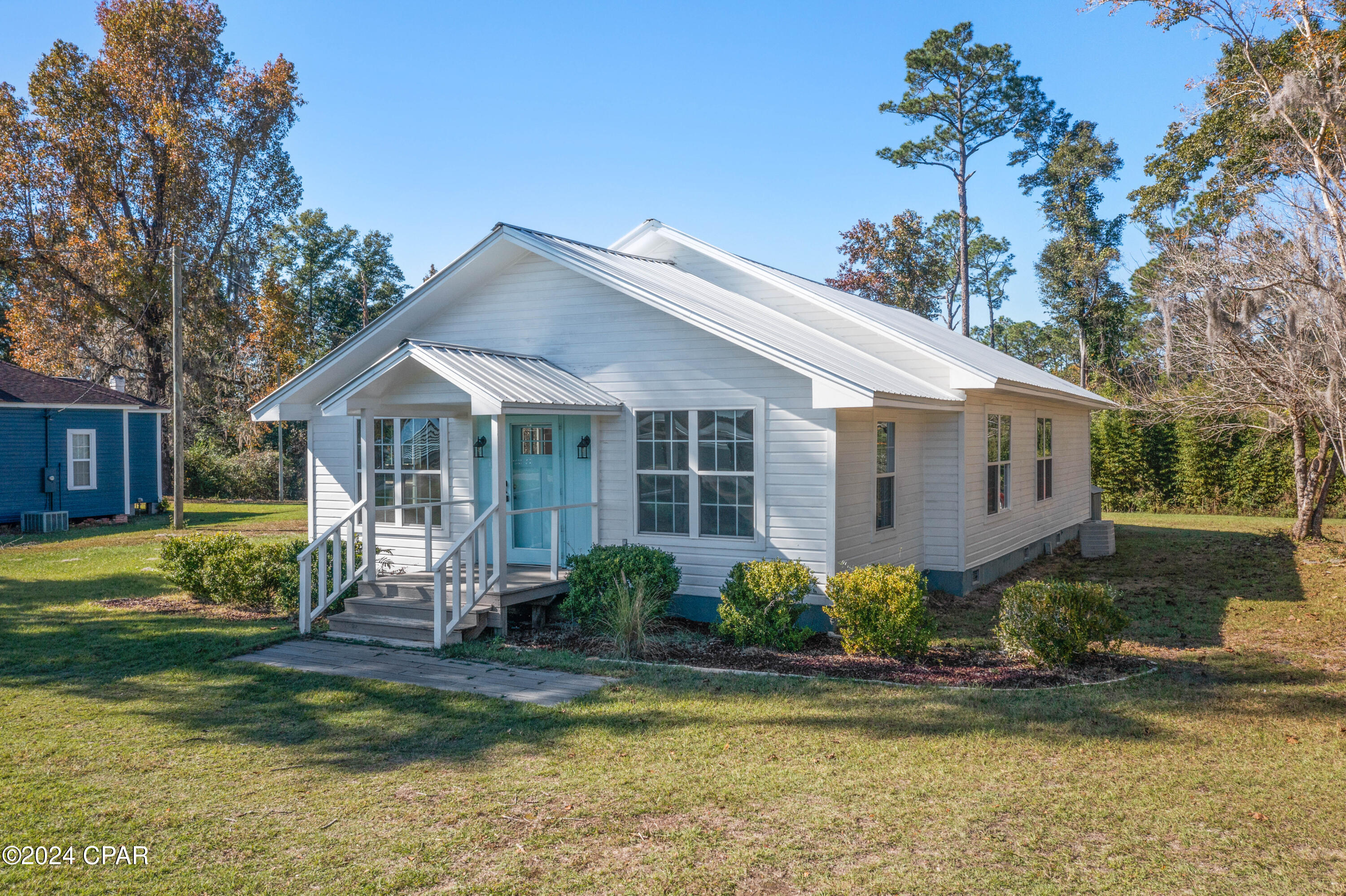 409 Lakepoint Road Alford, FL 32420 - Photo 26 of 43 Gallery Image 26