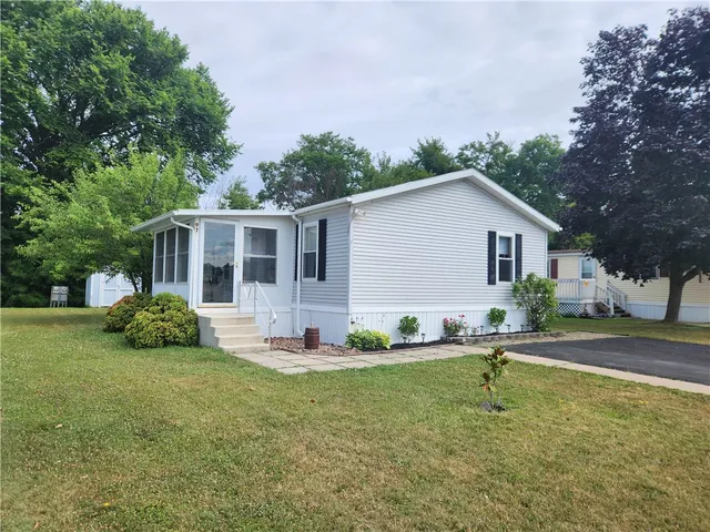 $64,000 | 97 Locust Drive, Hamlin, NY 14464