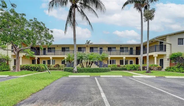 $2,250 | 410 Southwest 15th Street, Unit 106, Pompano Beach, FL 33060