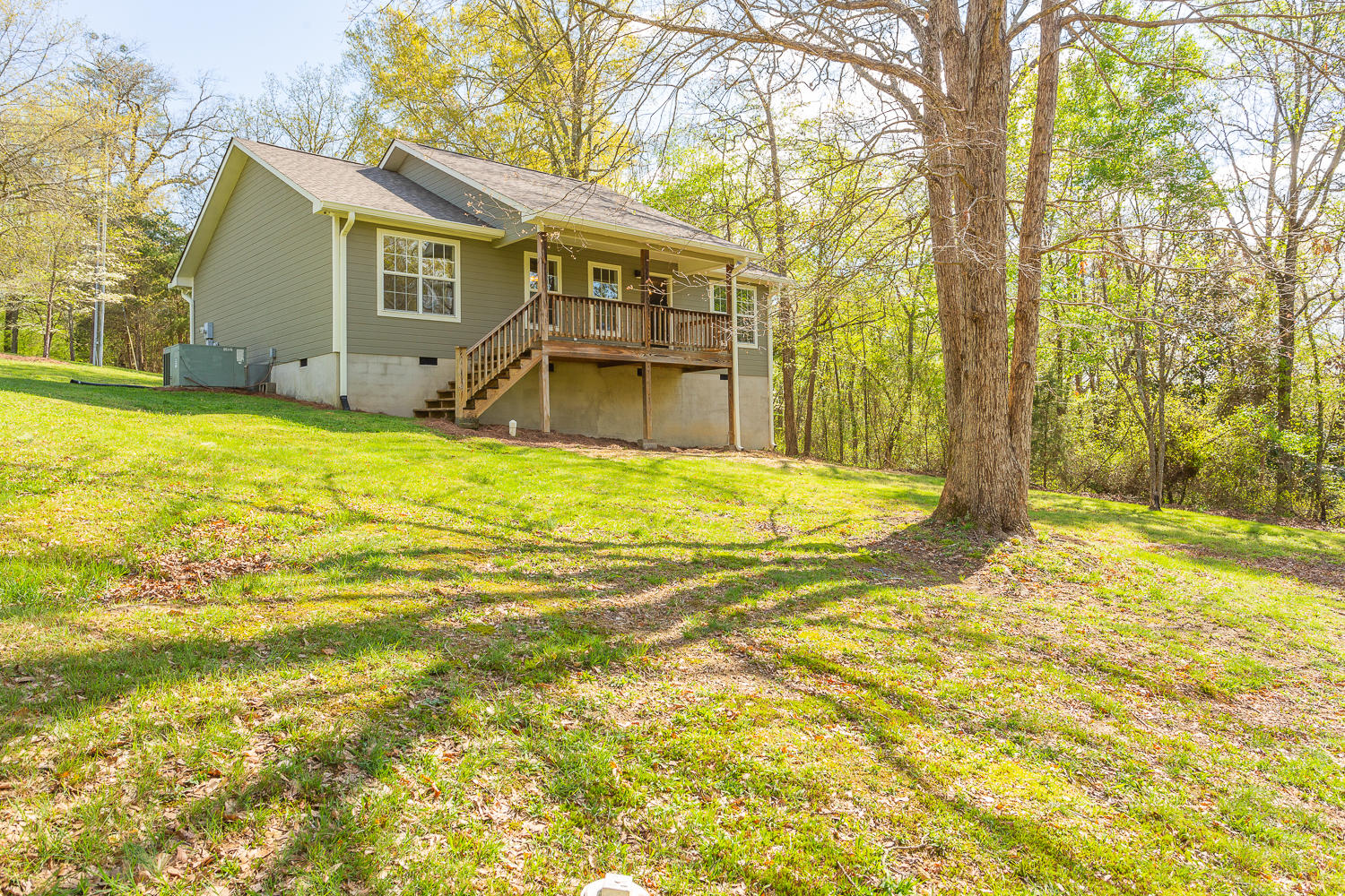 107 Ridge Street Trion, GA 30753 - Photo 8 of 42 Backyard