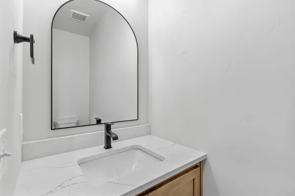 $550,000 | N8842 Killarney Way, Menasha, WI 54952