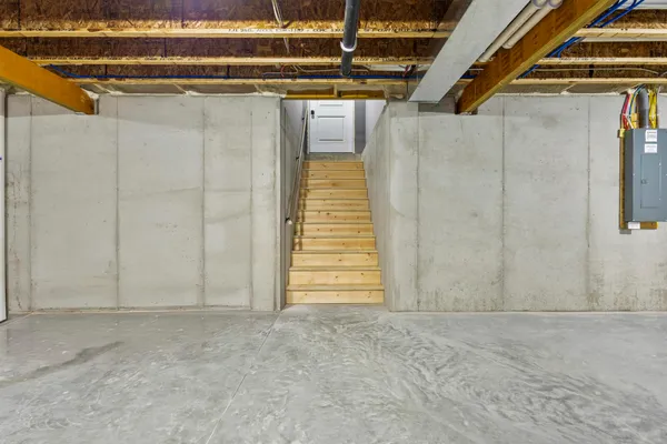 $550,000 | N8842 Killarney Way, Menasha, WI 54952