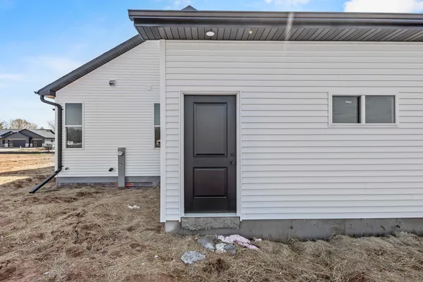 $550,000 | N8842 Killarney Way, Menasha, WI 54952