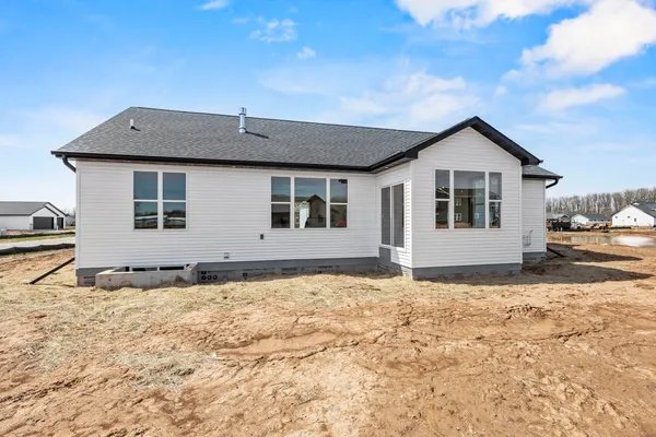 $550,000 | N8842 Killarney Way, Menasha, WI 54952