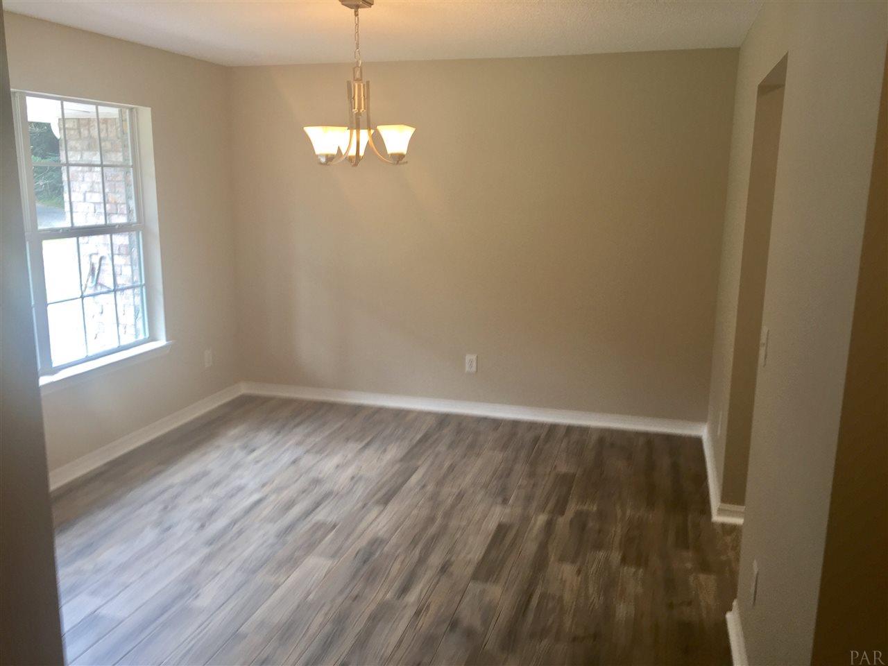 2040 Ziglar Road Cantonment, FL 32533 - Photo 4 of 22 Gallery Image 4