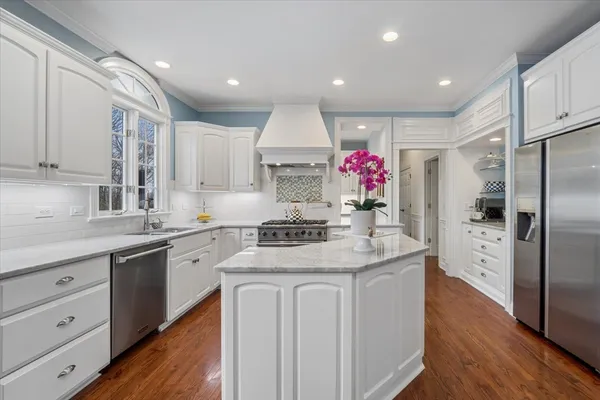 $859,000 | 504 Oxmoor Court, St. Charles, IL 60175