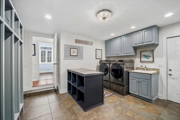 $859,000 | 504 Oxmoor Court, St. Charles, IL 60175