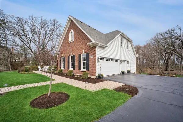 $859,000 | 504 Oxmoor Court, St. Charles, IL 60175