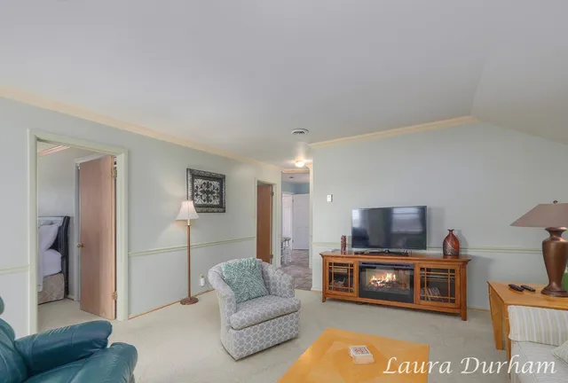 $1,285,000 | 790 Lake Street, Saugatuck, MI 49453