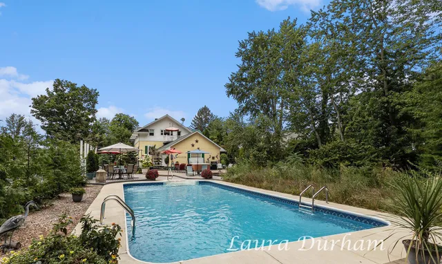 $1,285,000 | 790 Lake Street, Saugatuck, MI 49453
