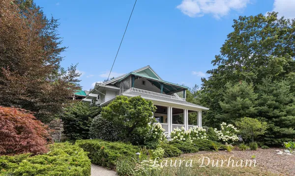 $1,295,000 | 790 Lake Street, Saugatuck, MI 49453