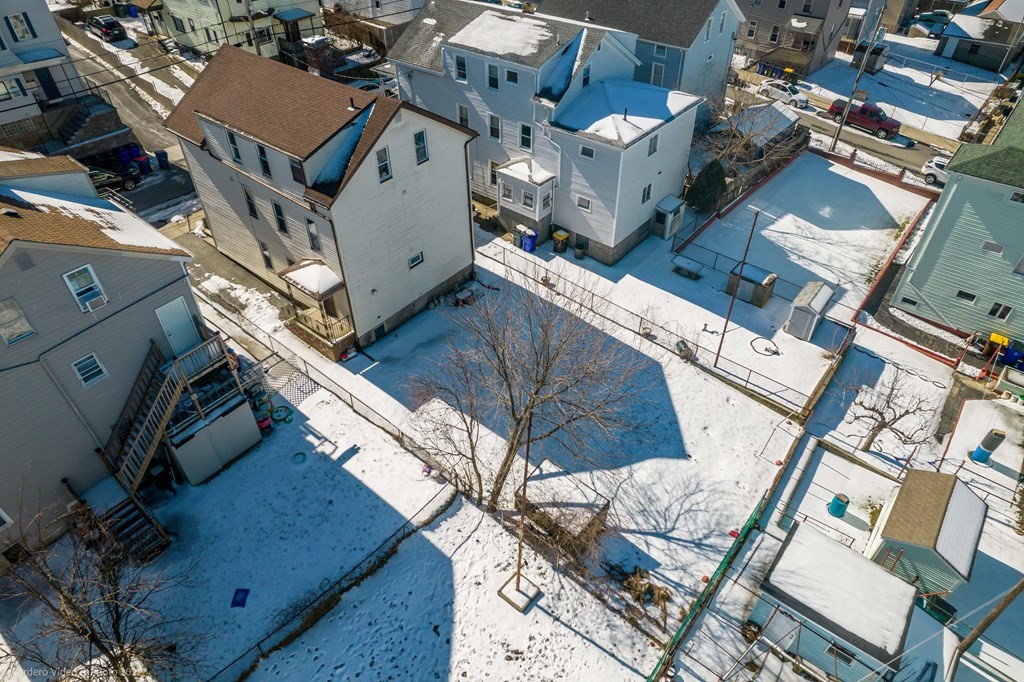 298 Division Street Fall River, MA 02721 - Photo 7 of 36