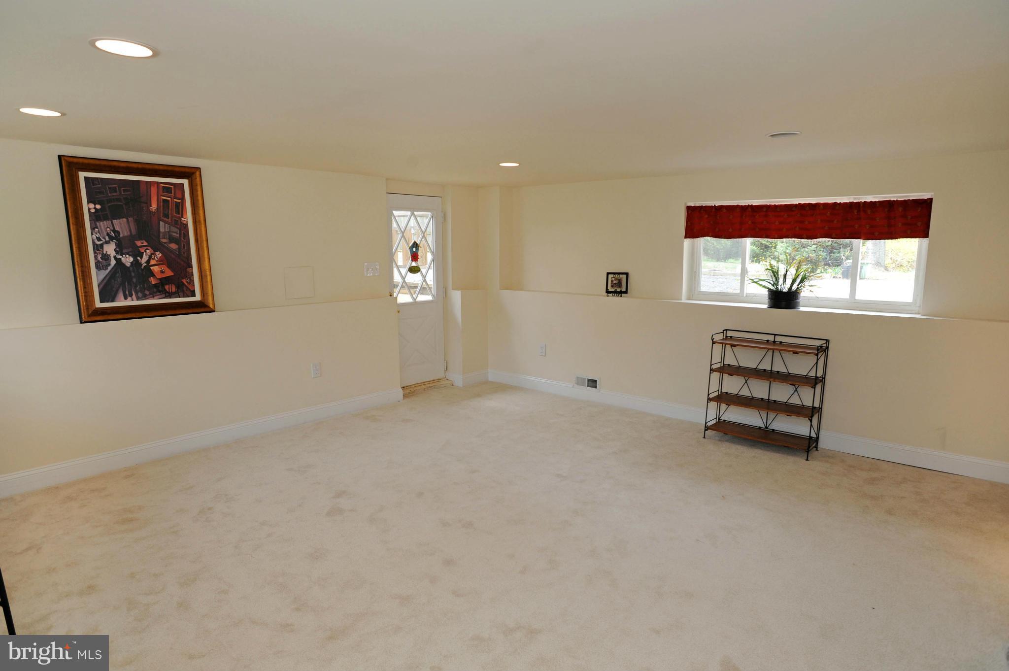 1522 Deep Run Road Whiteford, MD 21160 - Photo 20 of 22 Family Room
