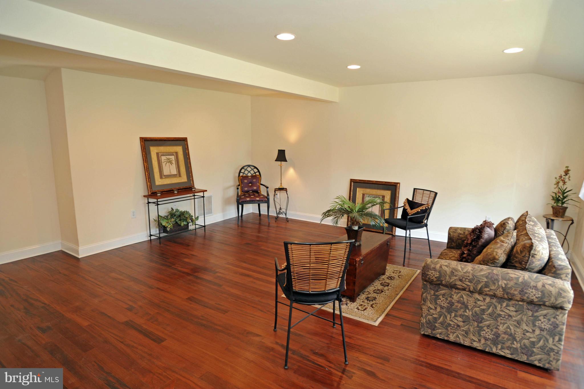 1522 Deep Run Road Whiteford, MD 21160 - Photo 6 of 22 Living Room