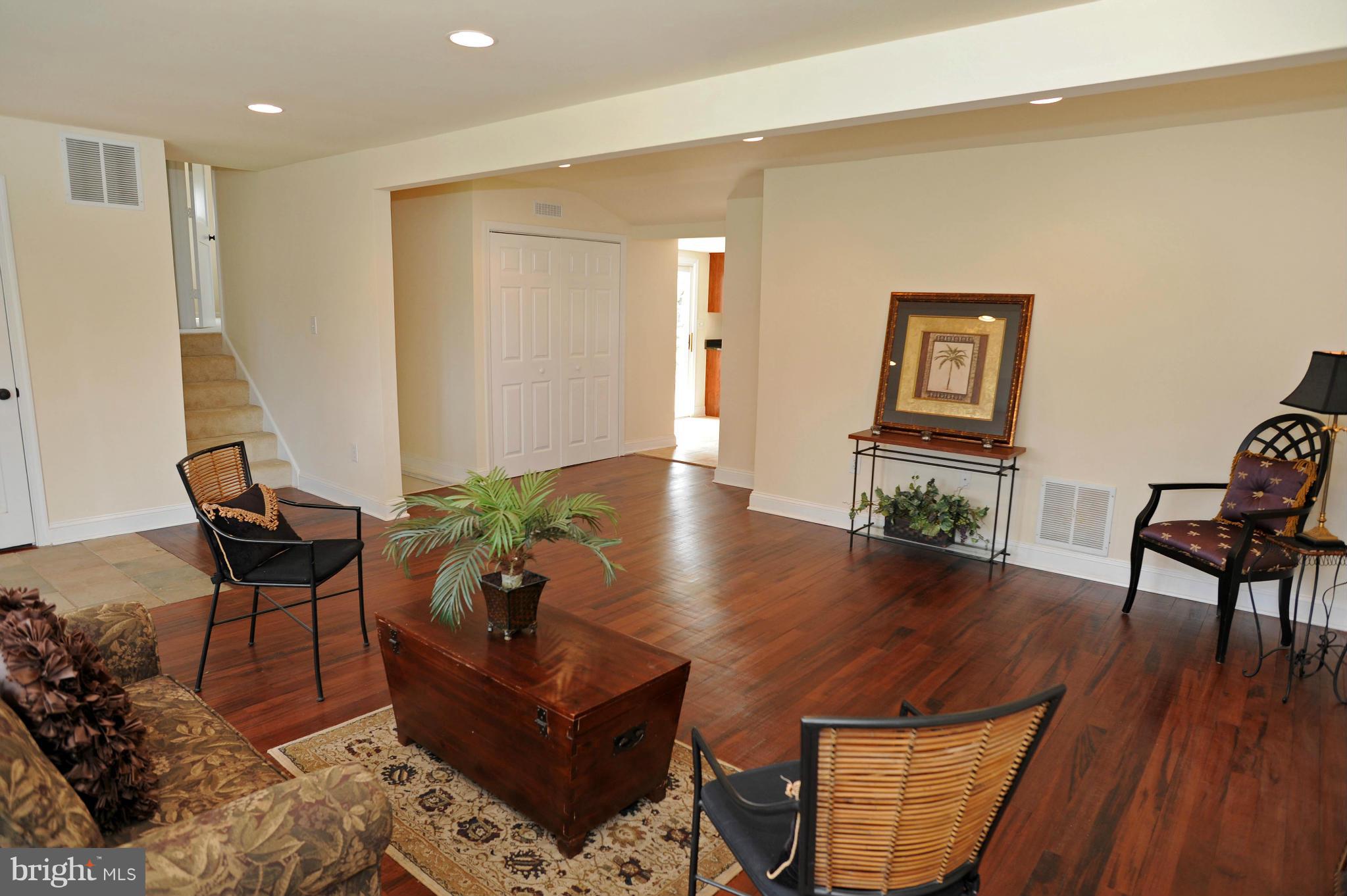 1522 Deep Run Road Whiteford, MD 21160 - Photo 7 of 22 Living Room