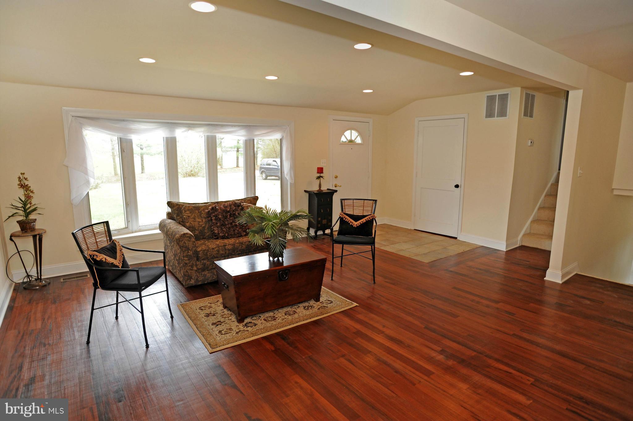 1522 Deep Run Road Whiteford, MD 21160 - Photo 8 of 22 Living Room