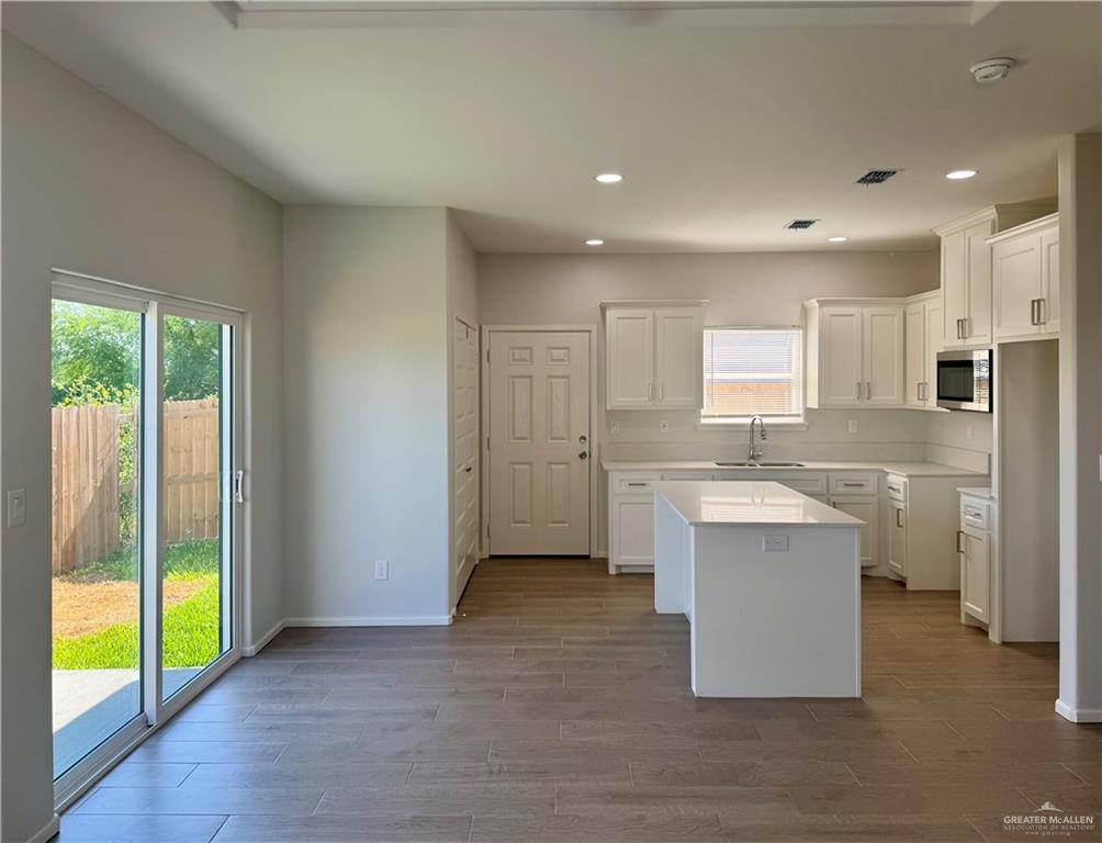 610 Mountain Road, Unit 8A Mission, TX 78573 - Photo 6 of 13 Gallery Image 6