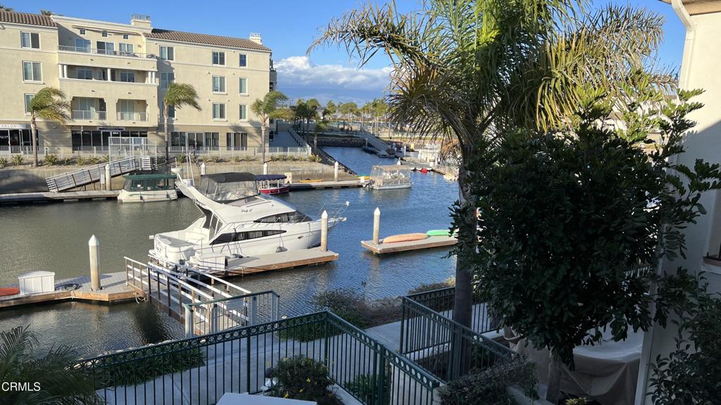 4353 Waterside Lane Oxnard, CA 93035 - Photo 41 of 46