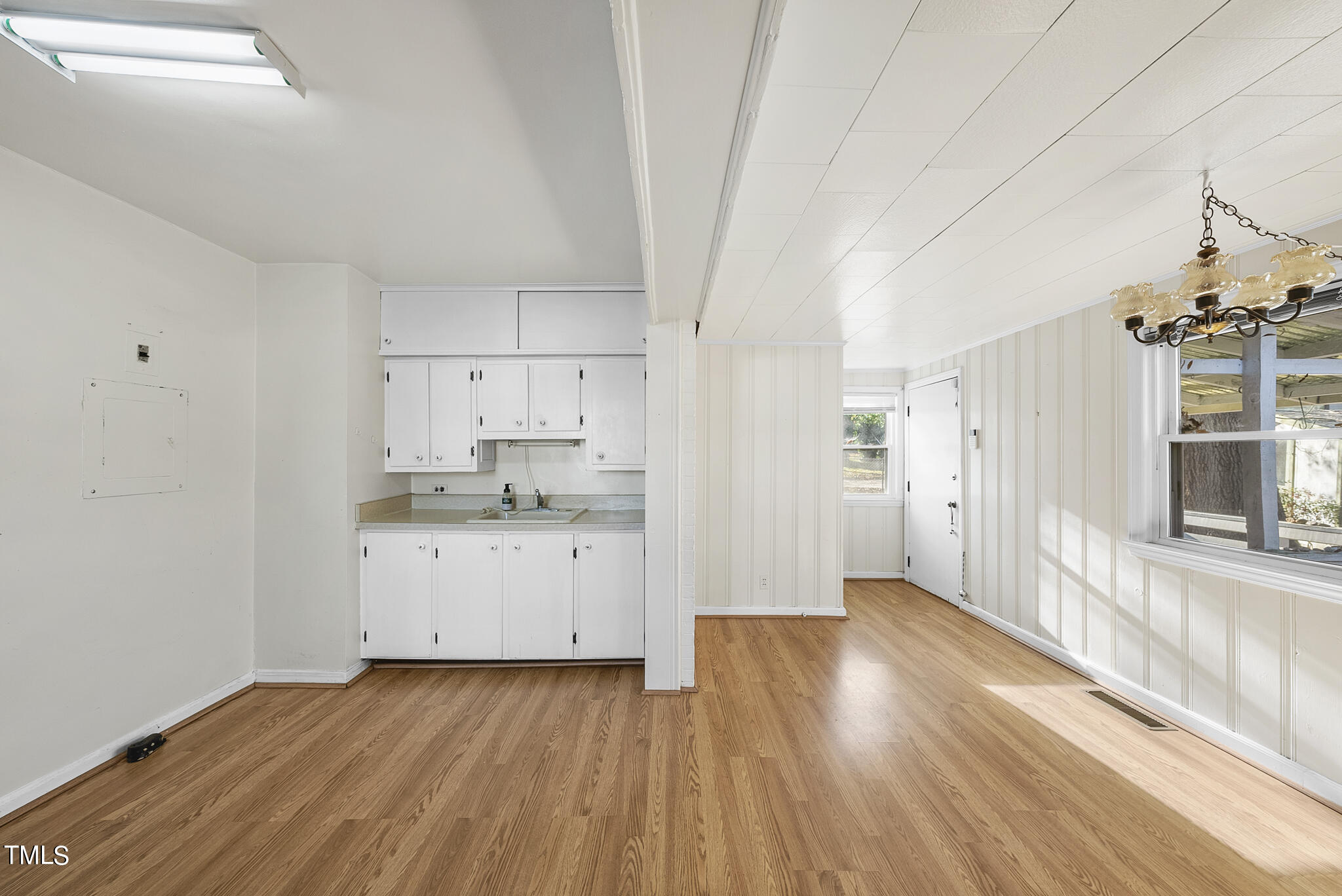 2208 Sheffield Road Raleigh, NC 27610 - Photo 10 of 27 DSC05356