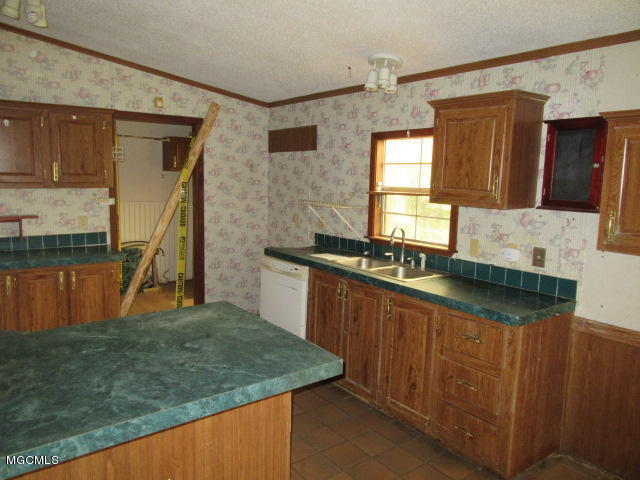 21504 East Adams Road Saucier, MS 39574 - Photo 7 of 21 IMG_1659