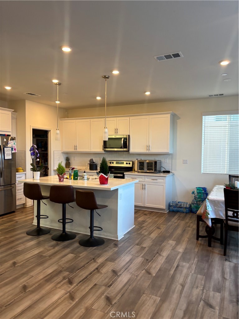 533 Pablo Road Lake Elsinore, CA 92530 - Photo 2 of 21