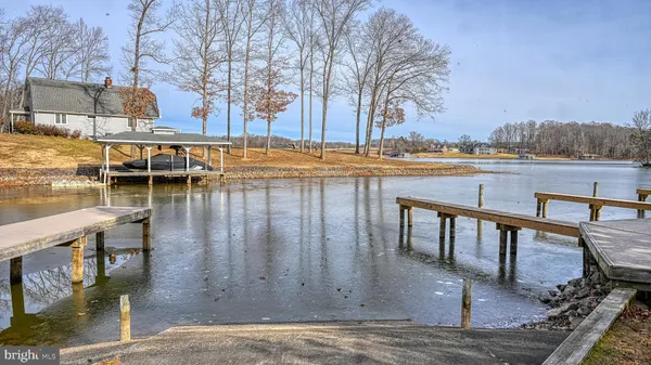 $1,098,000 | 7313 Oakwood Drive, Orange, VA 22960