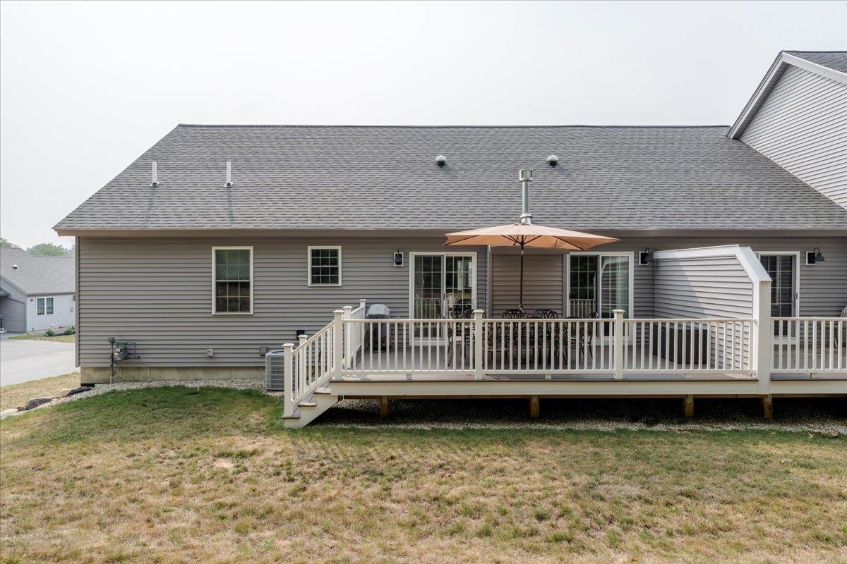 9 Springfield Drive East Hampstead, NH 03826 - Photo 26 of 34