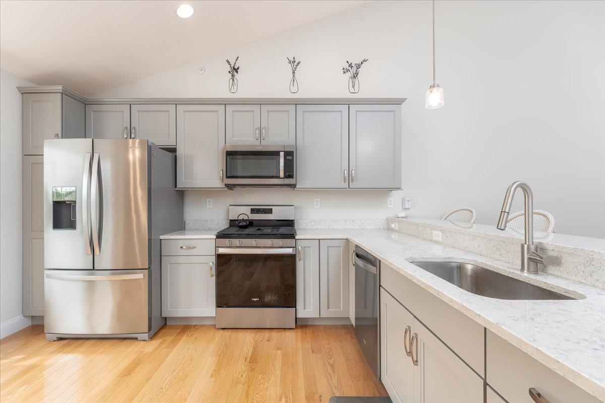 9 Springfield Drive East Hampstead, NH 03826 - Photo 4 of 34