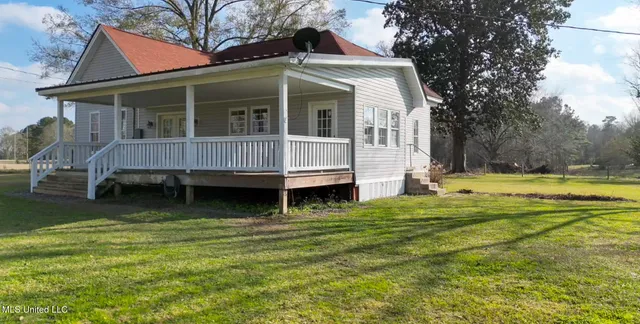 $208,000 | 1091 Martin Road, Summit, MS 39666