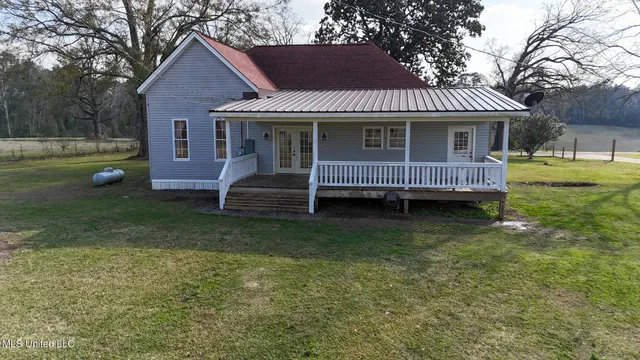 $208,000 | 1091 Martin Road, Summit, MS 39666
